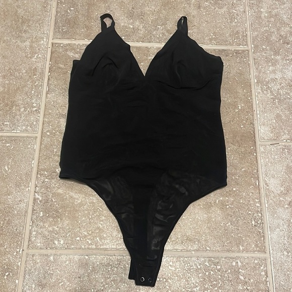 ULTRA FINE MESH TRIANGLE BODYSUIT BLACK LARGE THONG WITH SNAPS